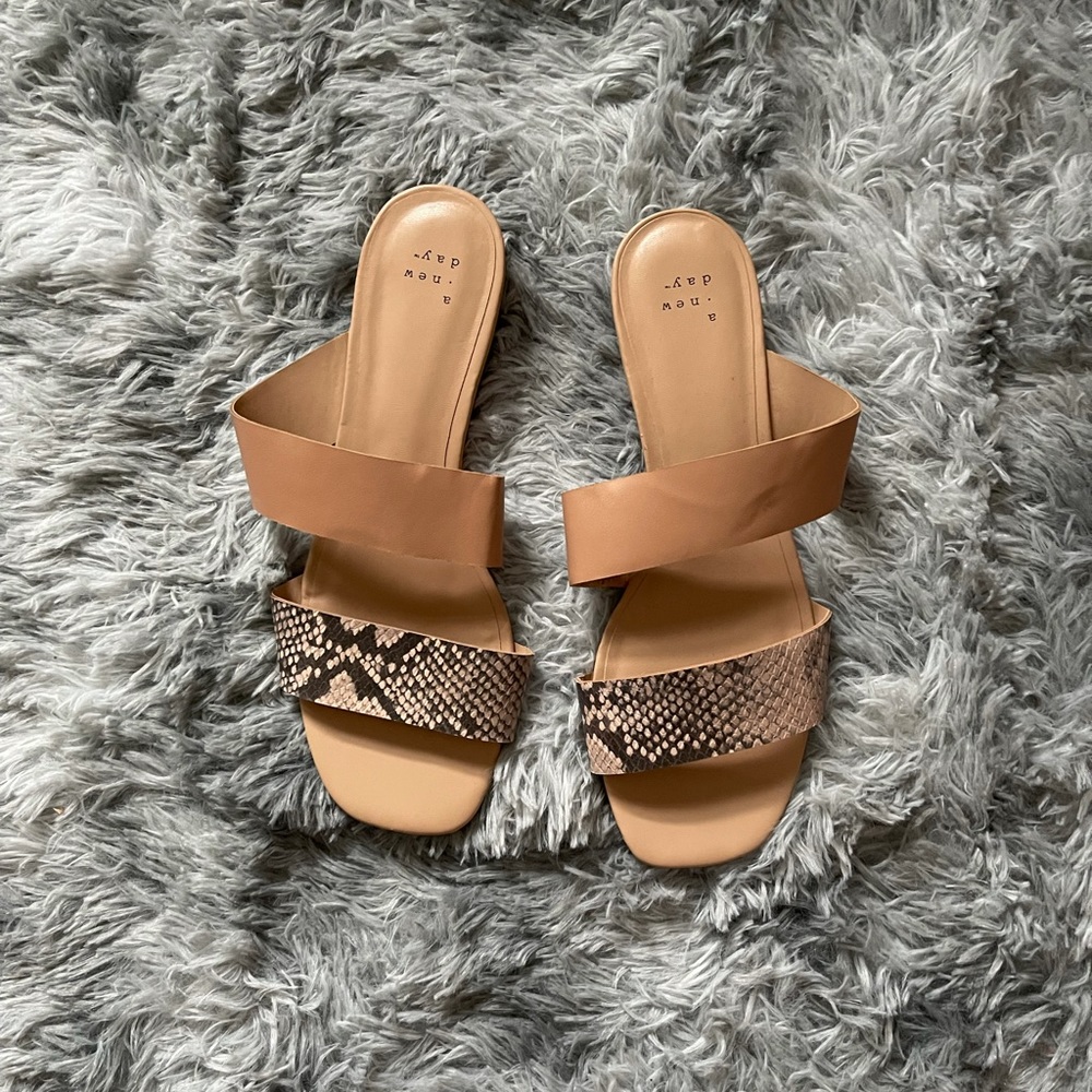 Snake two-tone sandals
